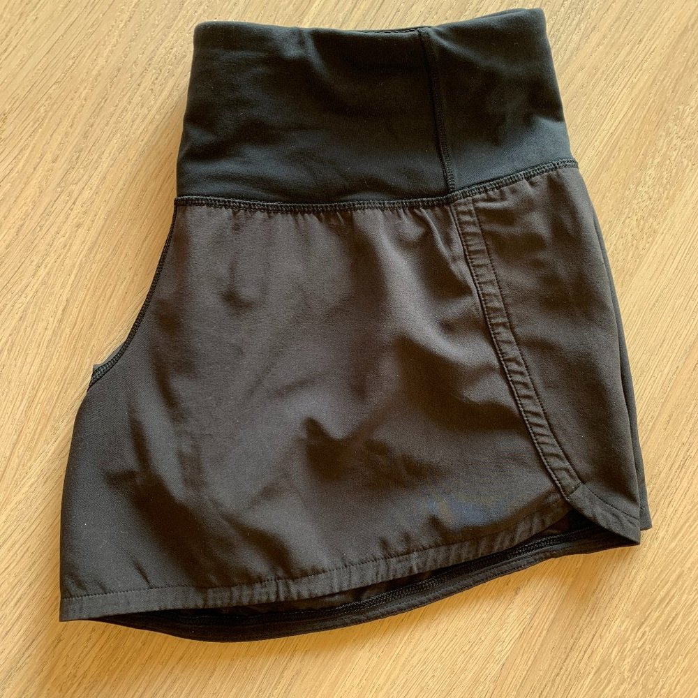 Lululemon Hotty Hot Shorts